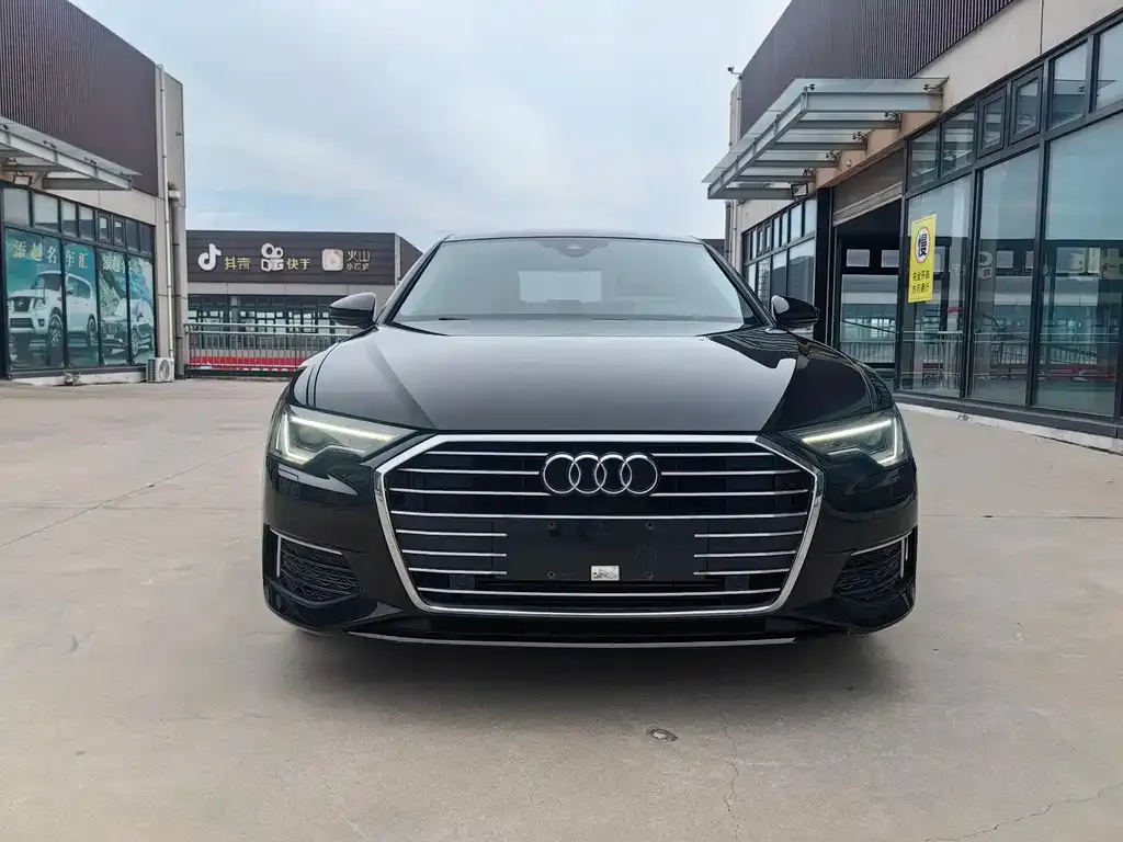 Audi A6L — фото 2