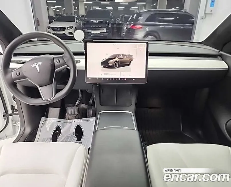 Tesla Model Y — фото 7