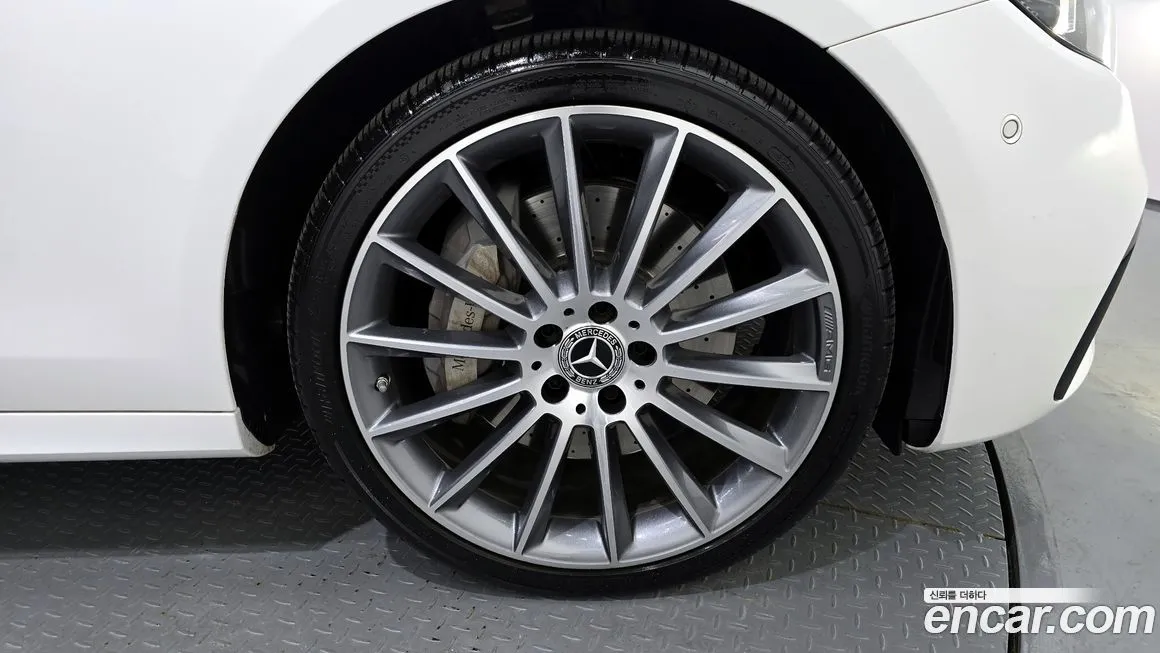 Mercedes-Benz E-Class 2021 из KR, фото 5