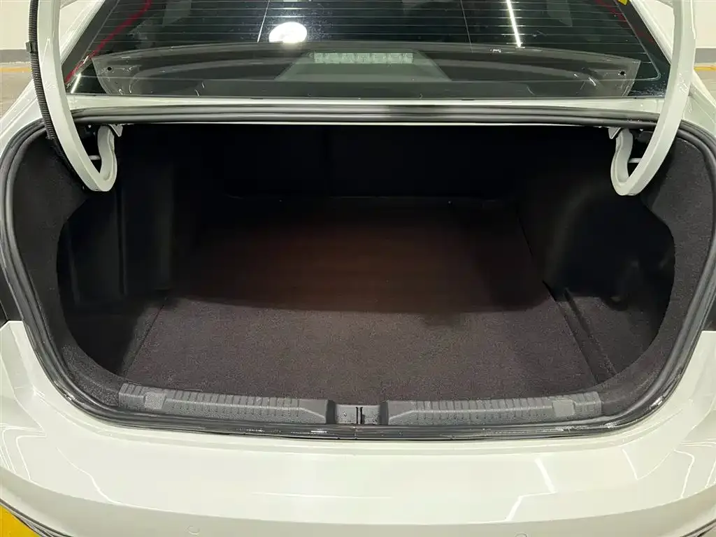 Volkswagen Lavida 2022 из CN, фото 7