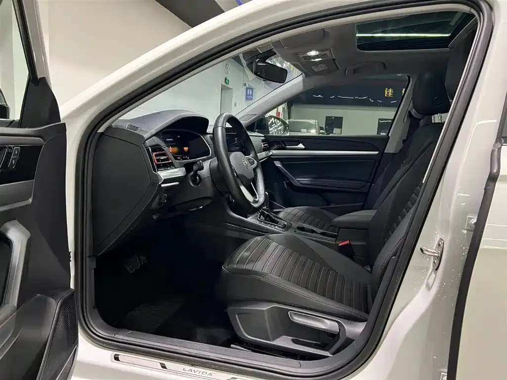 Volkswagen Lavida 2022 из CN, фото 8