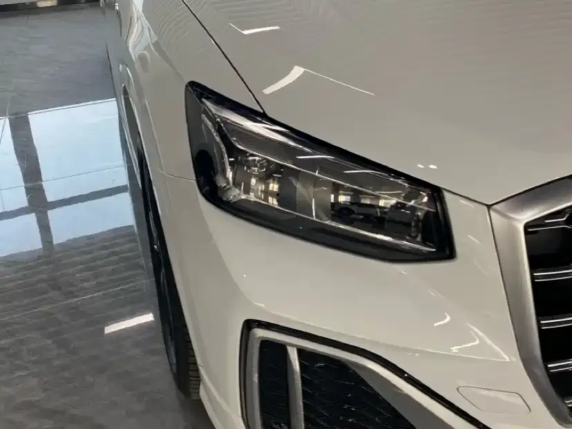 Audi Q2L 2023 из CN, фото 3