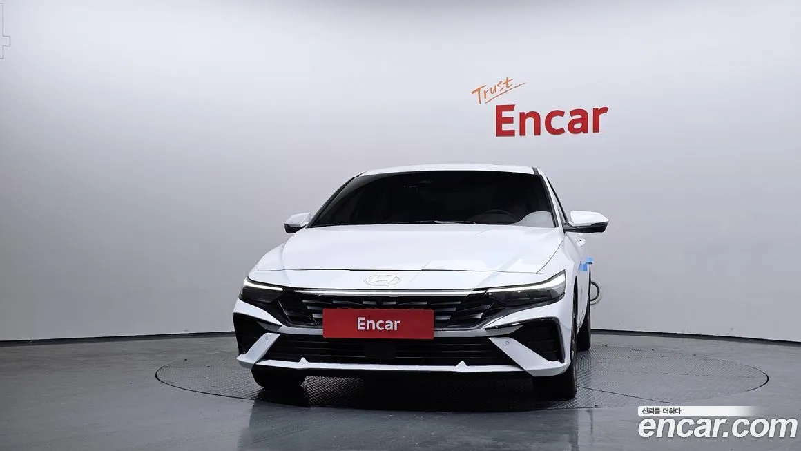 Hyundai AVANTE — фото 3