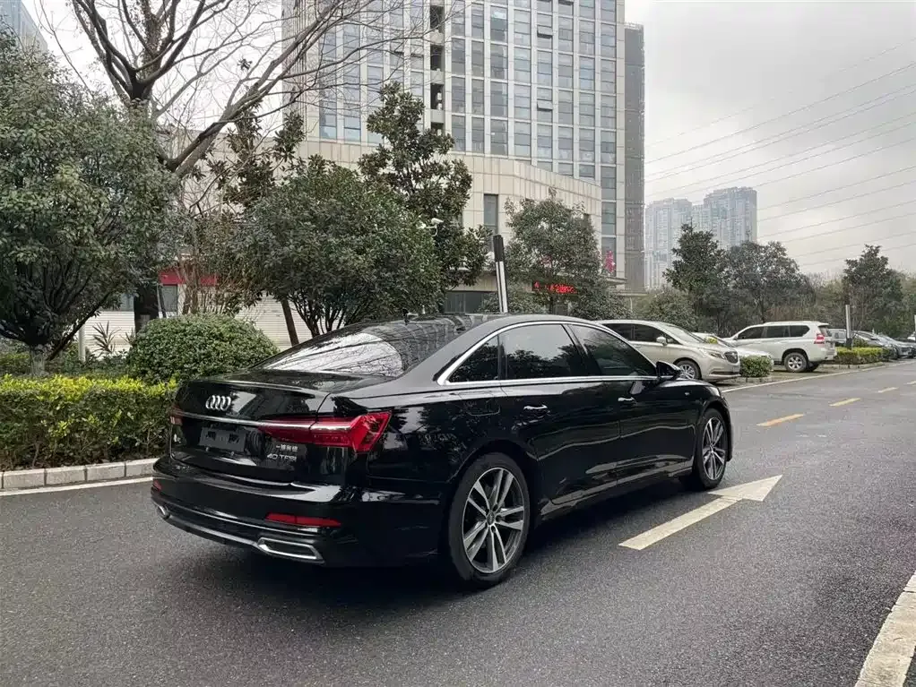 Audi A6L 2021 из CN, фото 9