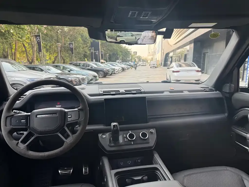 Land Rover Defender 2023 из CN, фото 3