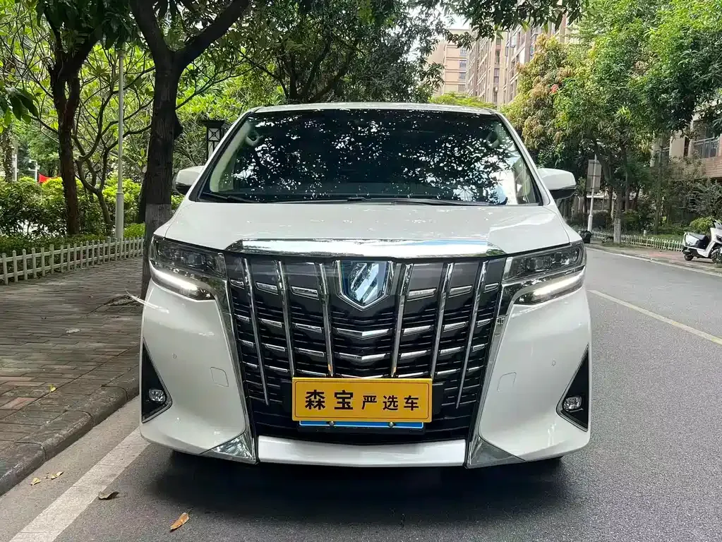 Toyota Alphard 2022 из CN, фото 3