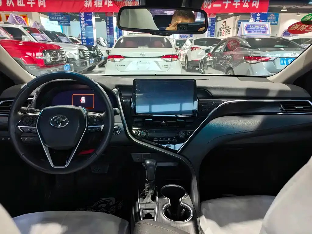 Toyota Camry 2023 из CN, фото 5