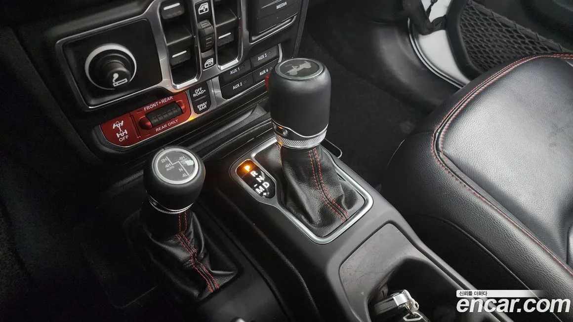 Jeep Wrangler 2022 из KR, фото 9