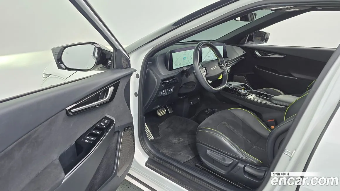 Kia EV6 2023 из KR, фото 10