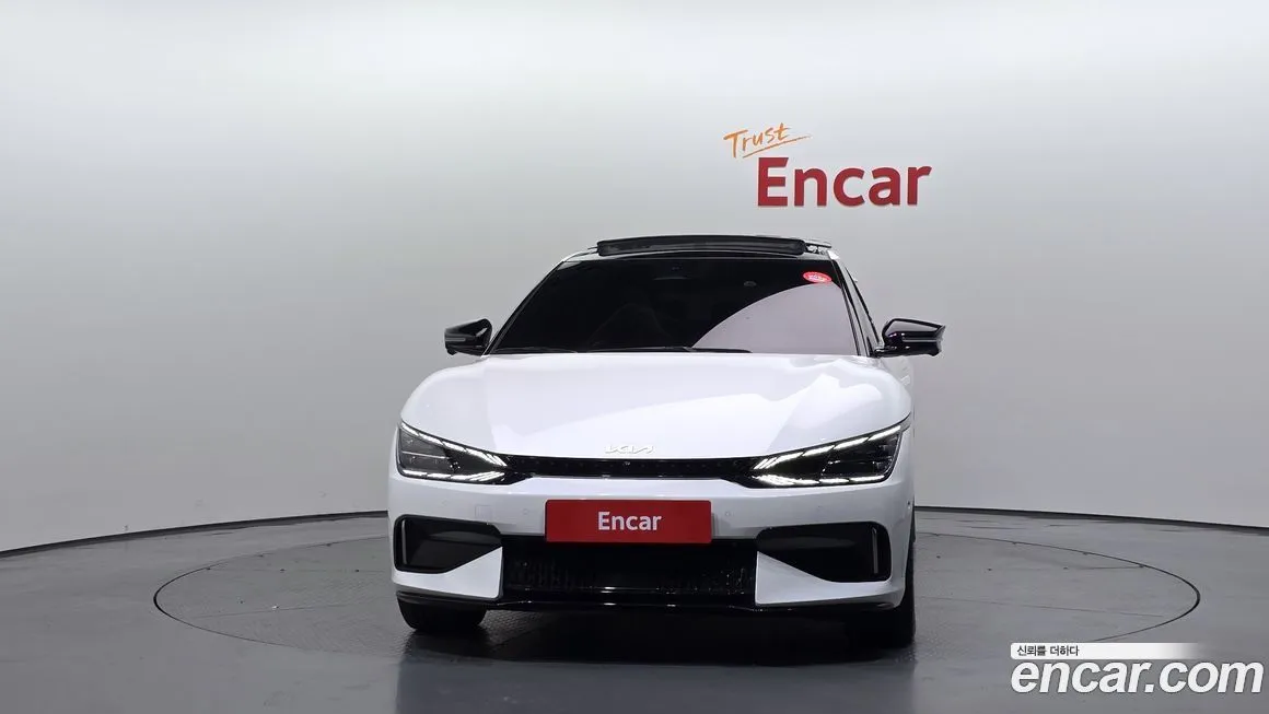 Kia EV6 2023 из KR, фото 3