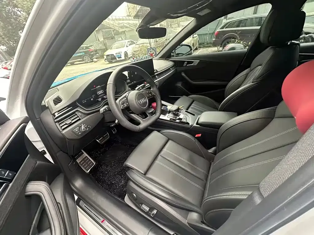 Audi A4L 2025 из CN, фото 7
