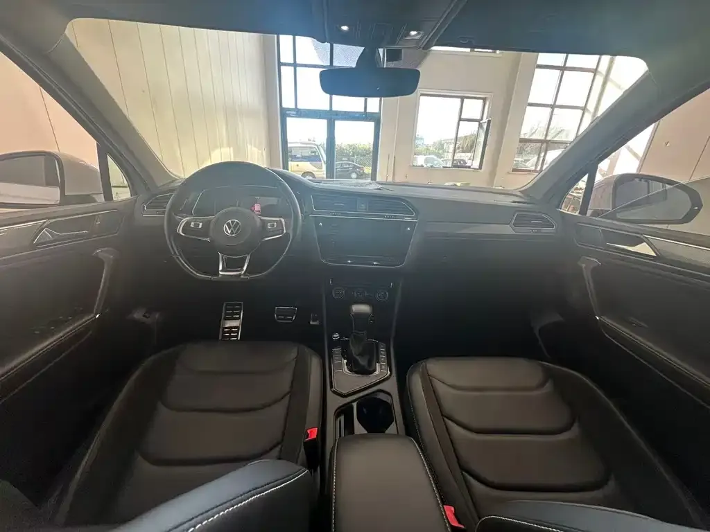 Volkswagen Tiguan L 2021 из CN, фото 6