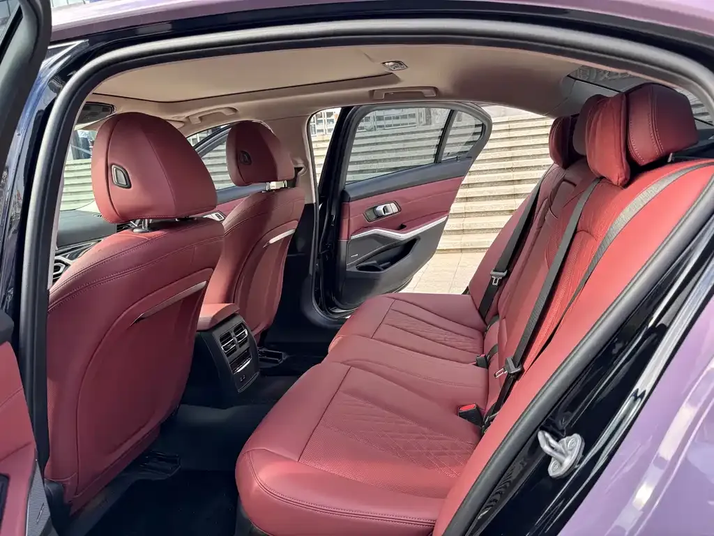 BMW 3 Series 2024 из CN, фото 6
