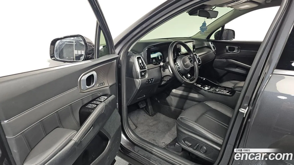 Kia Sorento — фото 10