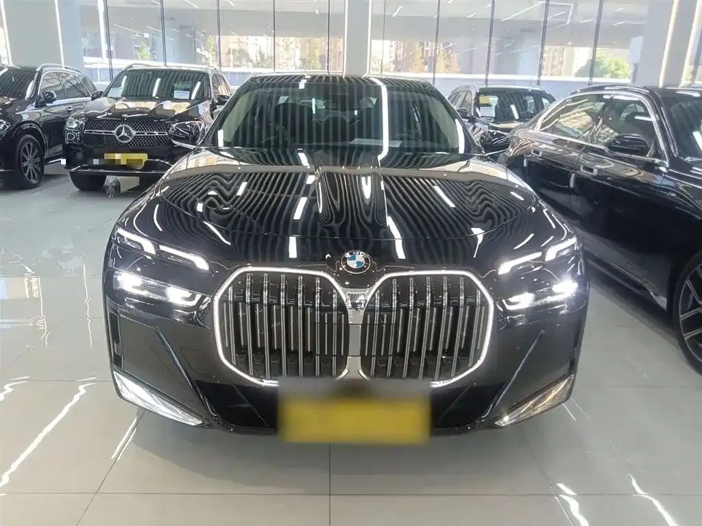 BMW 7 Series 2025 из CN, фото 3