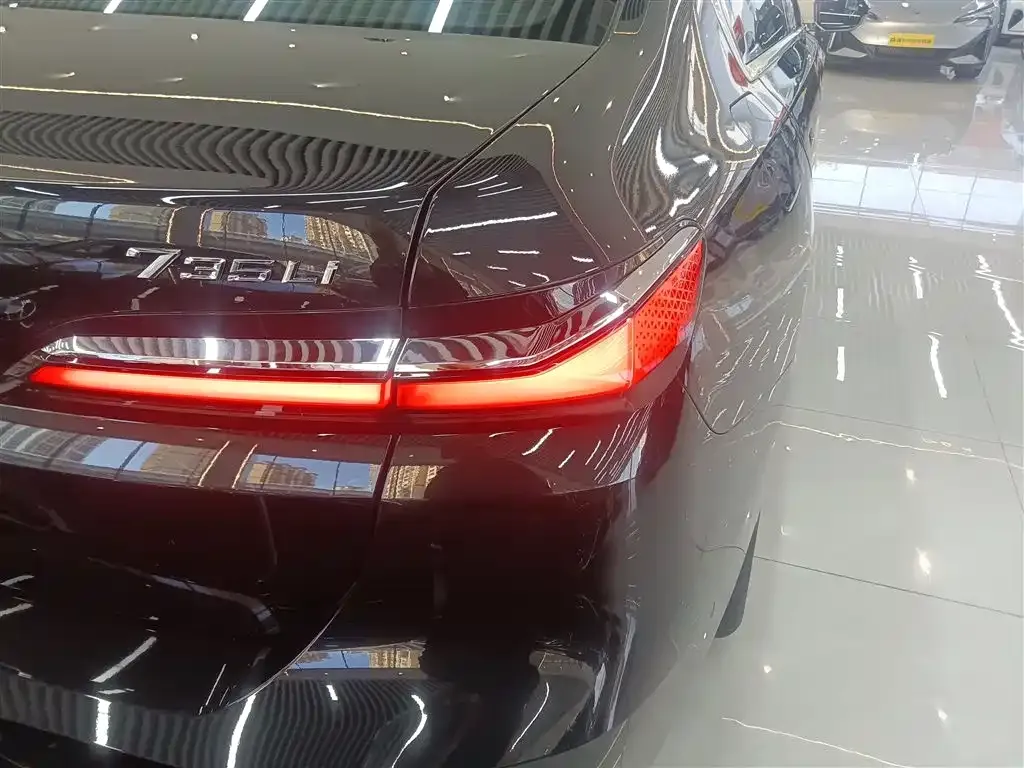BMW 7 Series 2025 из CN, фото 8