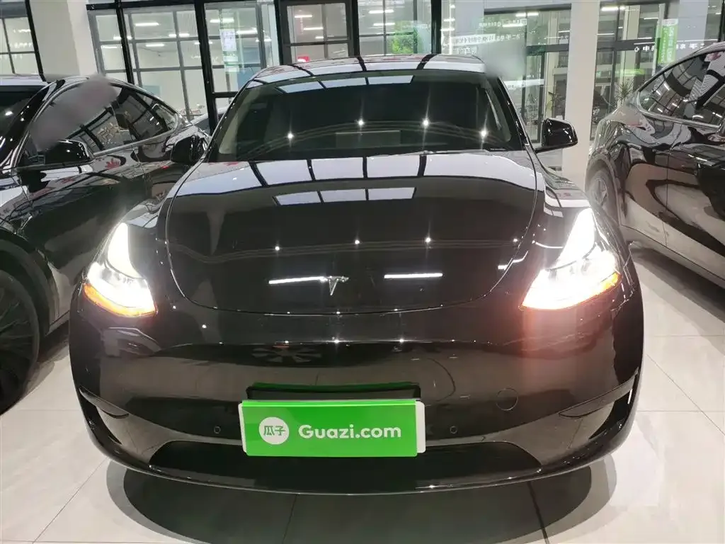Tesla Model Y 2023 из CN, фото 3