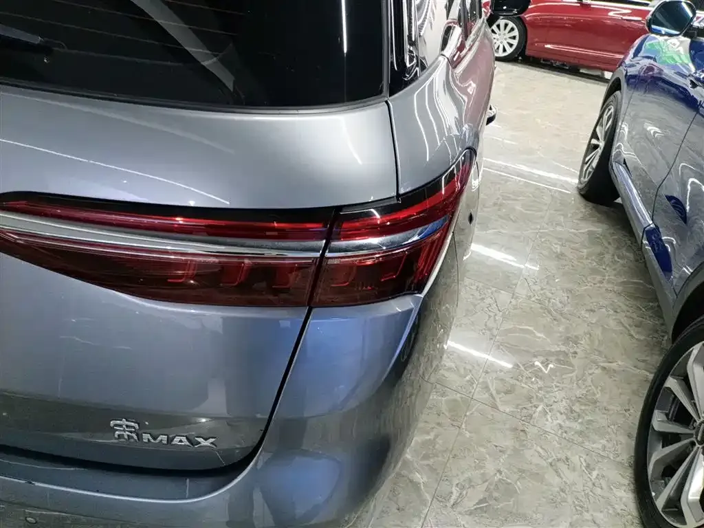 BYD MAX New Energy 2023 из CN, фото 8