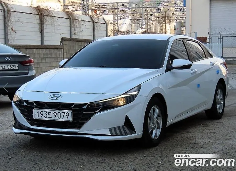 Hyundai AVANTE — фото 2