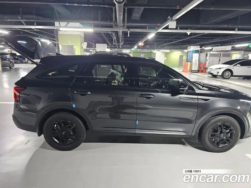 Kia Sorento — фото 8