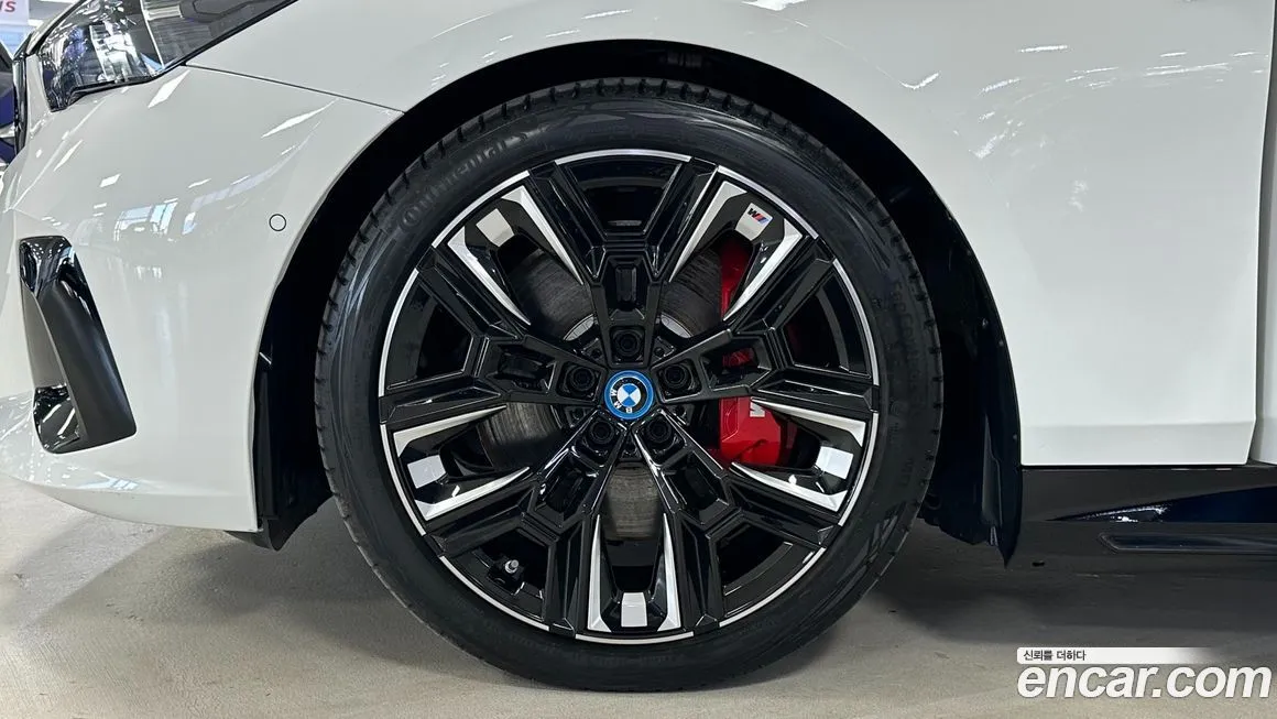 BMW i5 2024 из KR, фото 5