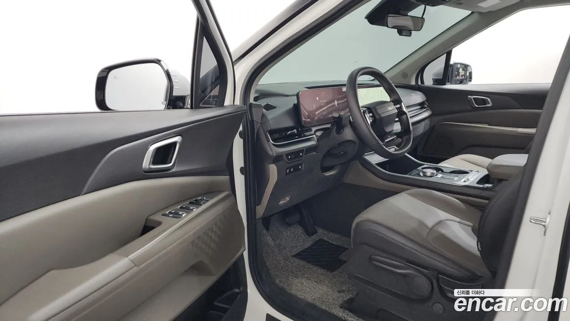 Kia Carnival — фото 10