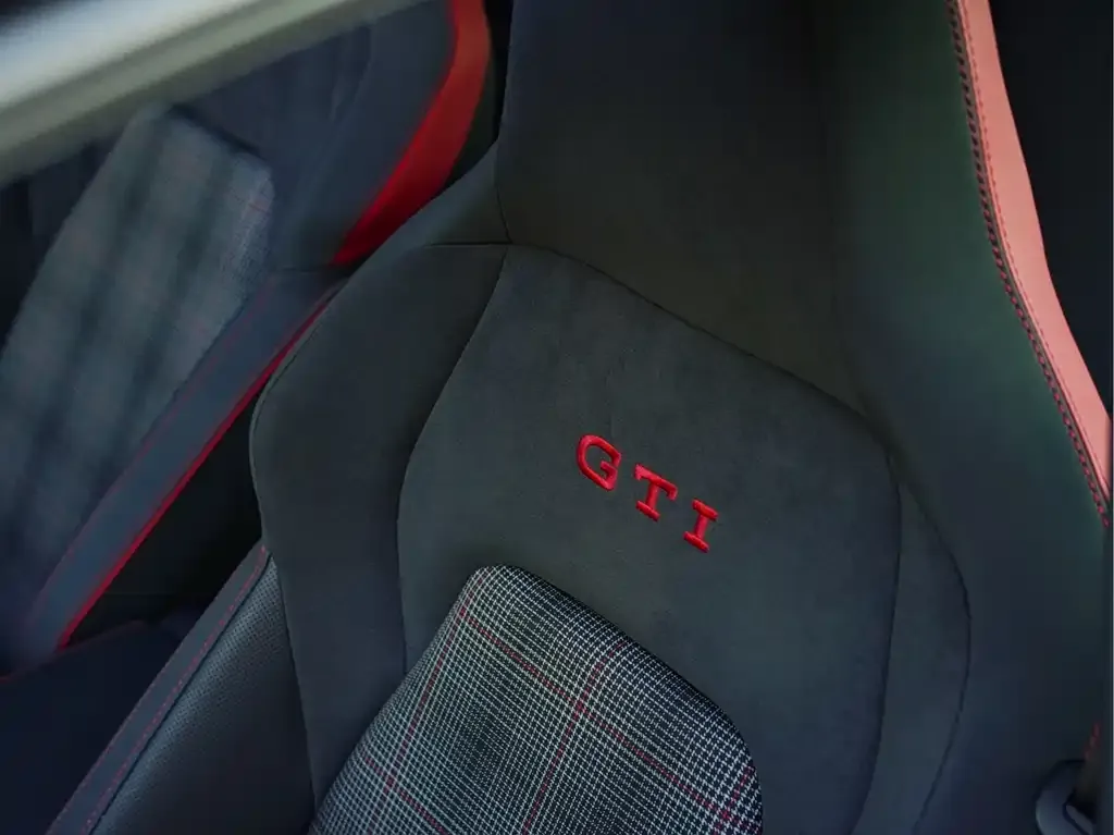 Volkswagen Golf GTI 2022 из CN, фото 10