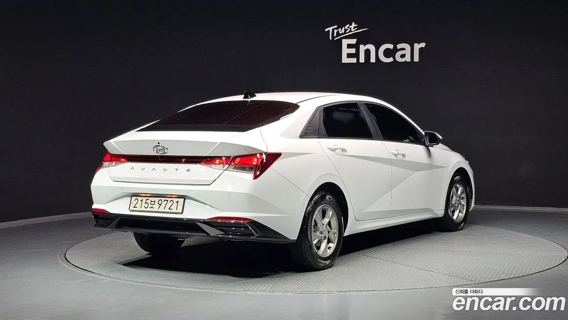 Hyundai AVANTE — фото 2