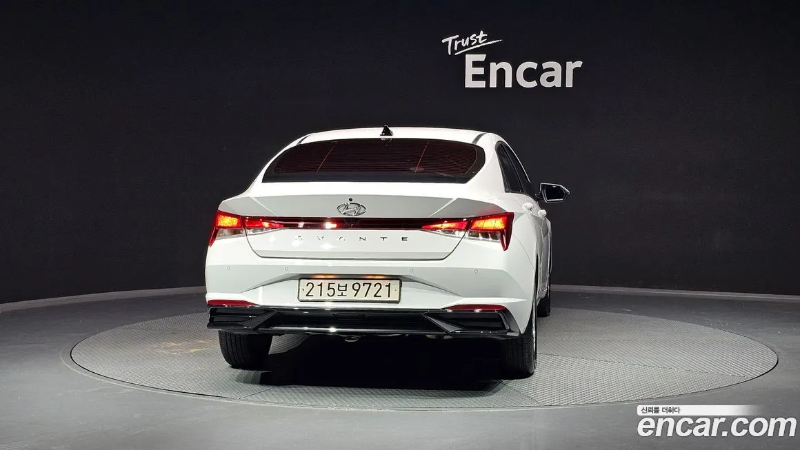Hyundai AVANTE — фото 4