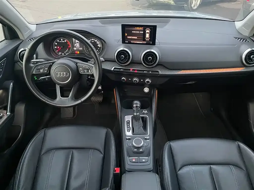 Audi Q2L 2023 из CN, фото 6