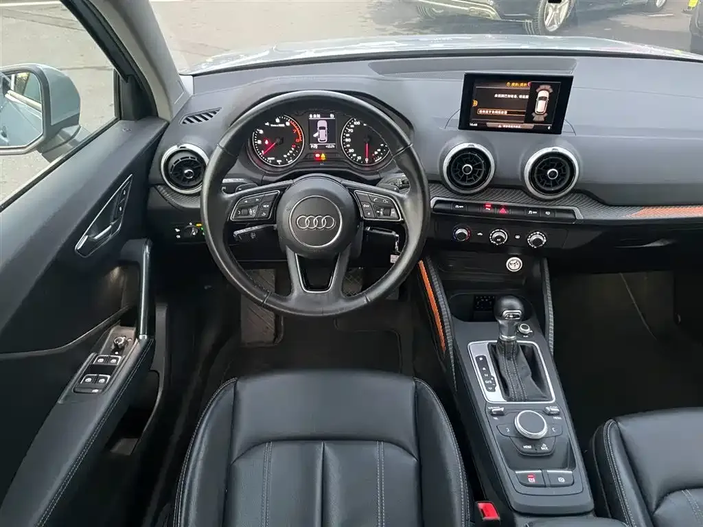 Audi Q2L 2023 из CN, фото 7