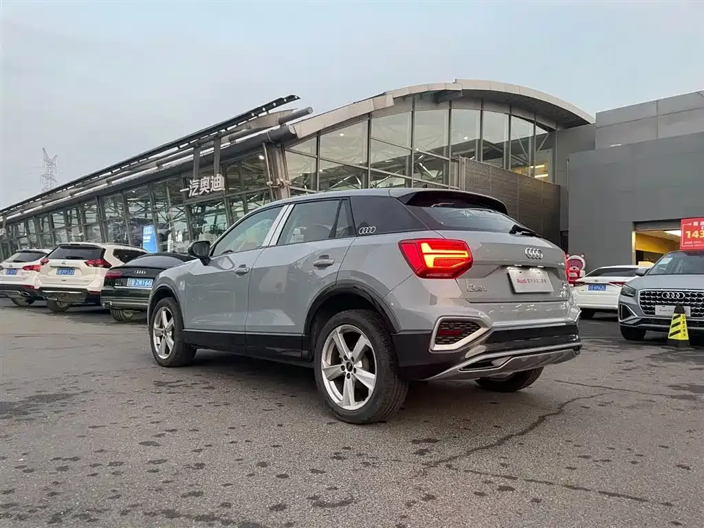 Audi Q2L 2023 из CN, фото 9