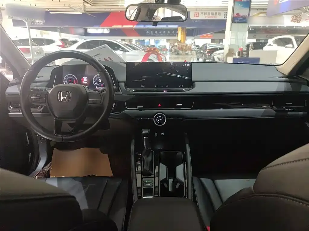 Honda Inspire — фото 10