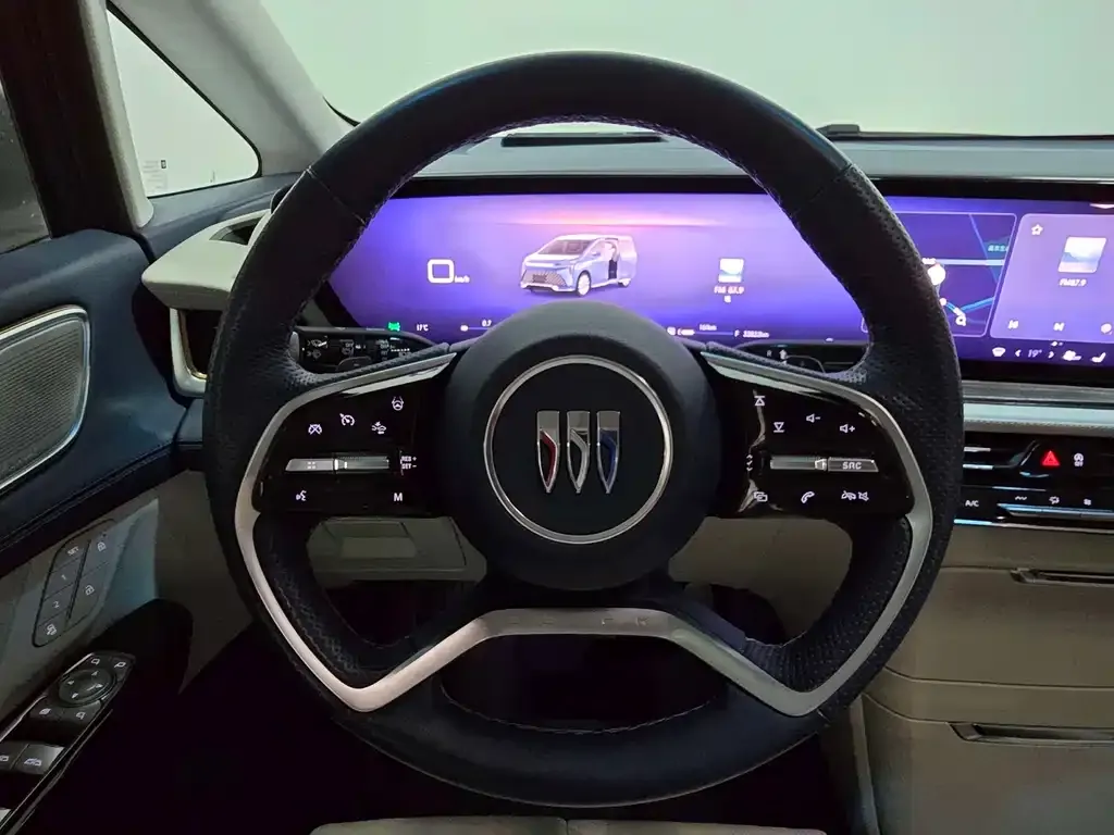 Buick Century 2023 из CN, фото 9