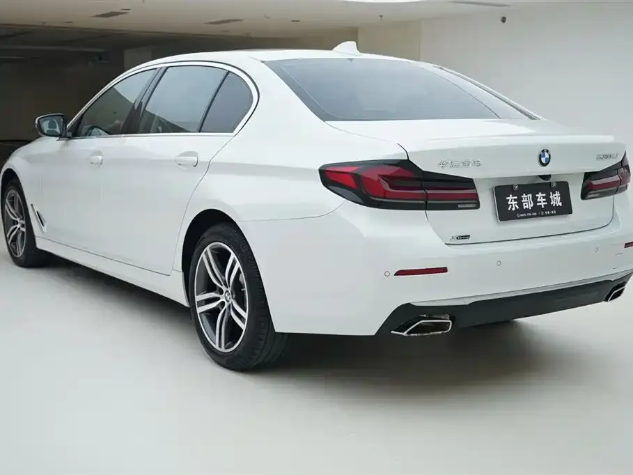 BMW 5 Series — фото 5