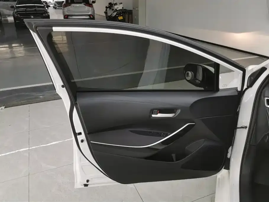Toyota Corolla 2021 из CN, фото 7