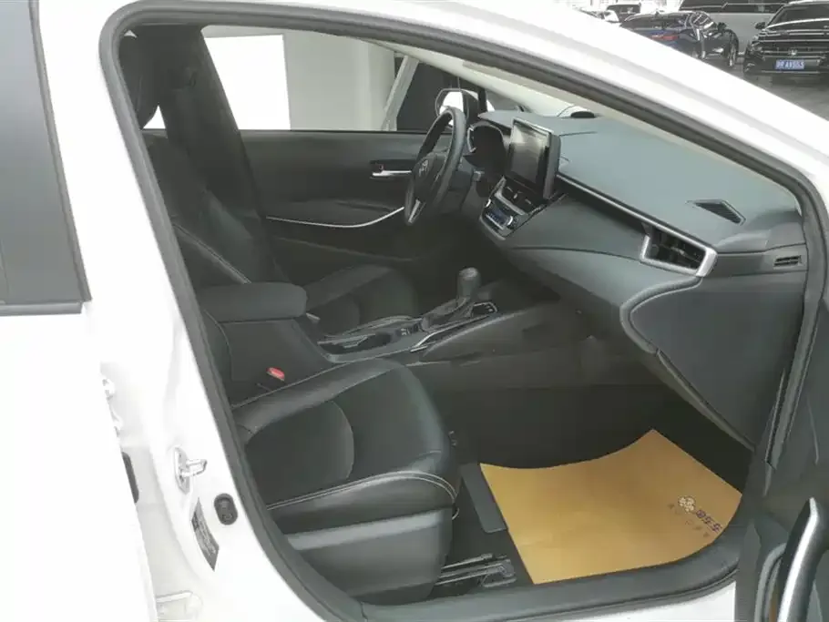 Toyota Corolla 2021 из CN, фото 8
