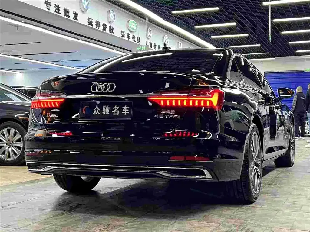 Audi A6L — фото 7