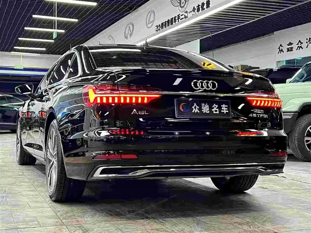Audi A6L — фото 8