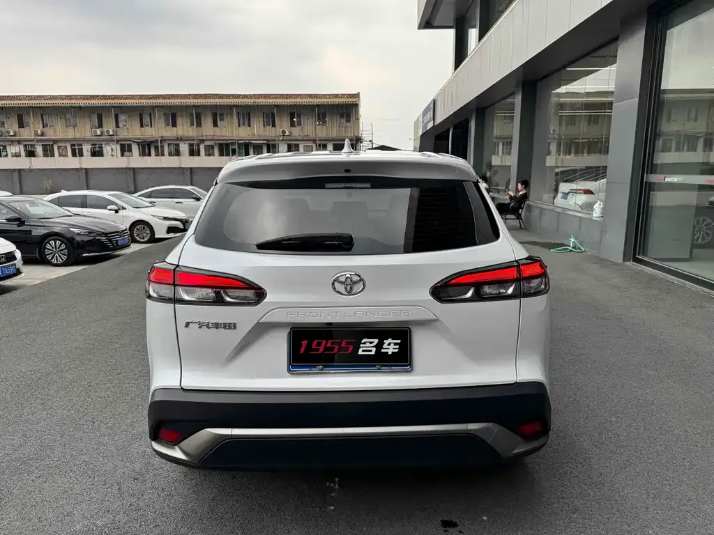 Toyota Frontlander 2023 из CN, фото 8
