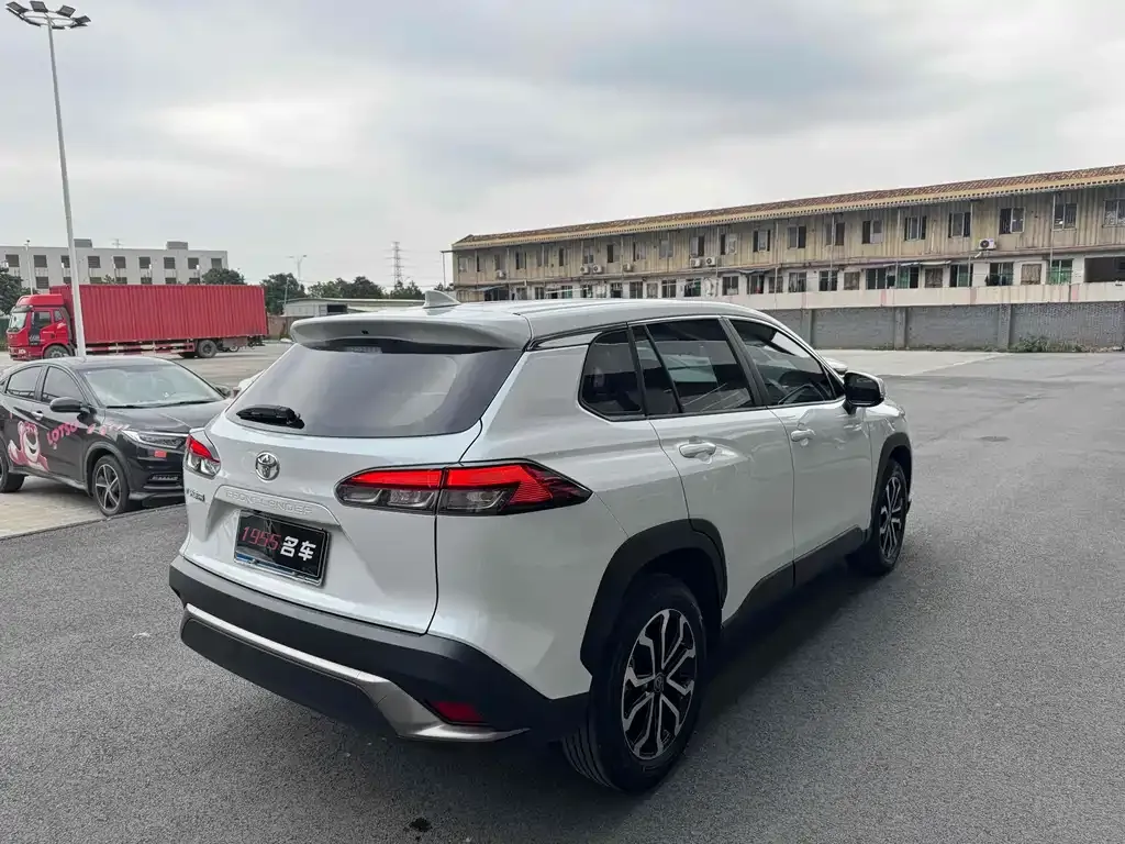 Toyota Frontlander 2023 из CN, фото 9