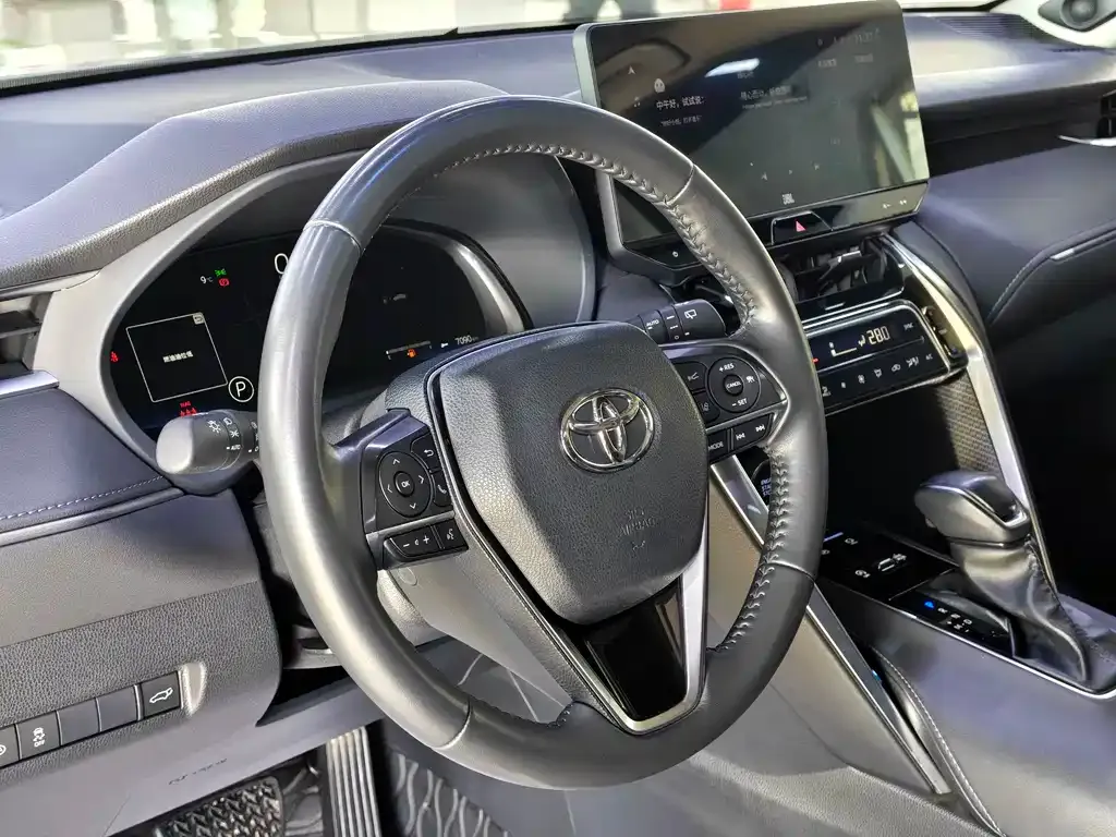 Toyota Venza 2023 из CN, фото 10