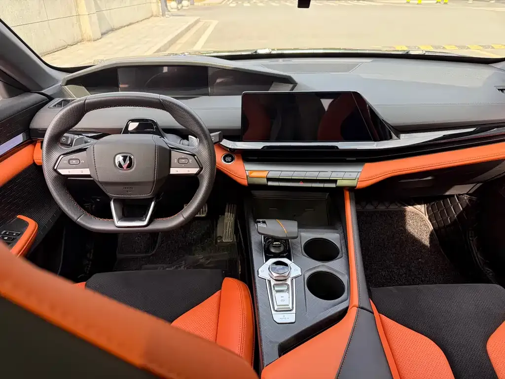 Changan UNI-V 2023 из CN, фото 8