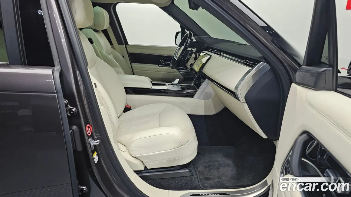 Land Rover Range Rover 2024 из KR, фото 3