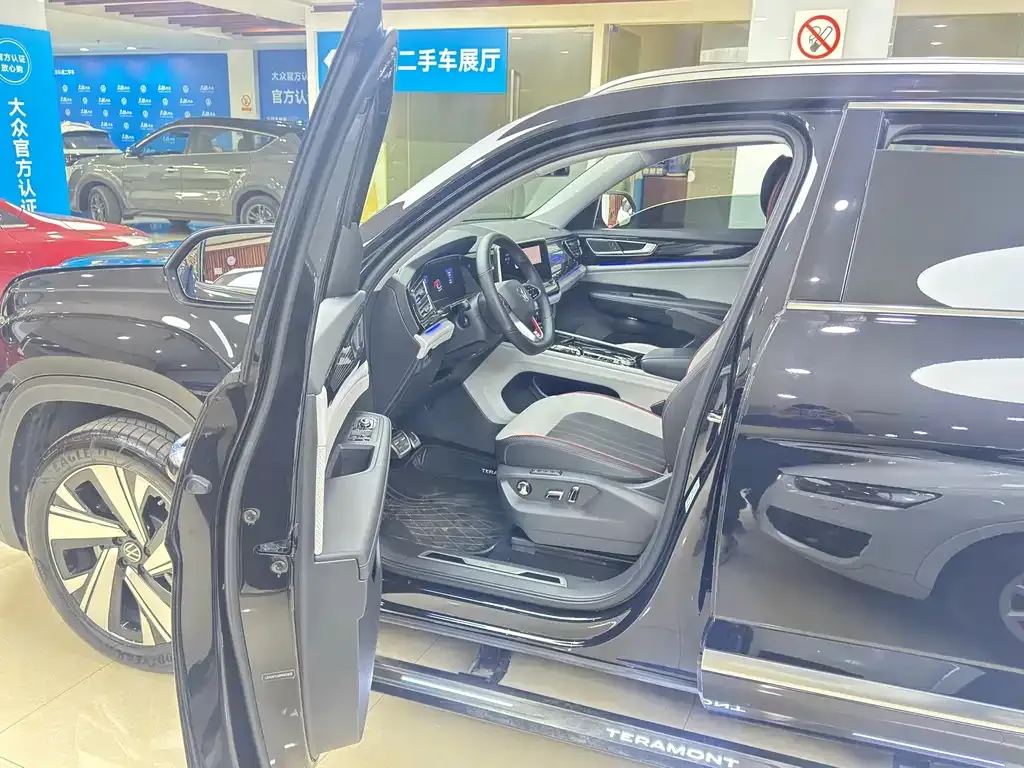 Volkswagen Teramont 2024 из CN, фото 9