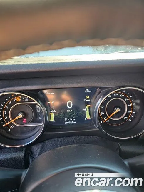 Jeep Wrangler 2021 из KR, фото 6