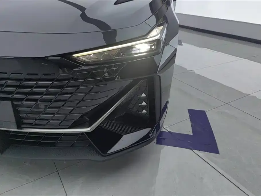 Changan UNI-V 2024 из CN, фото 5