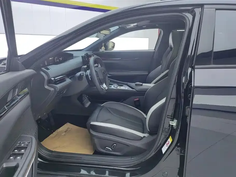 Changan UNI-V 2024 из CN, фото 9