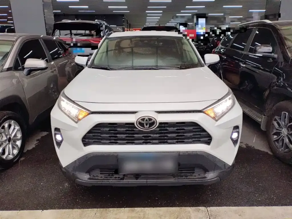 Toyota RAV4 2024 из CN, фото 3