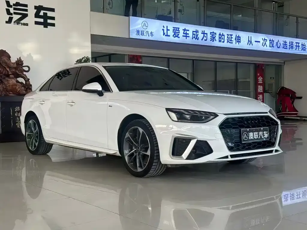 Audi A4L 2022 из CN, фото 3